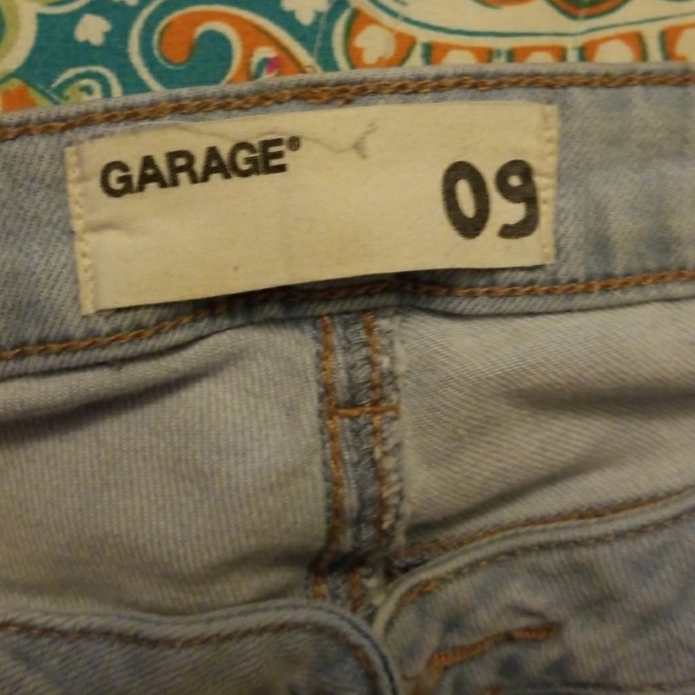 Jeans - Picture 3 of 4